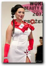 Finalist&eacute; sout�e Creative Image Team